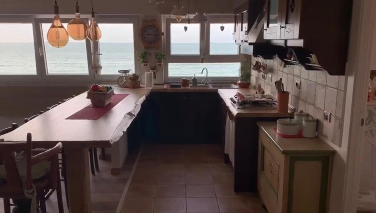 Roma Meraviglioso Attico Sul Mare Ladispoli Bagian luar foto